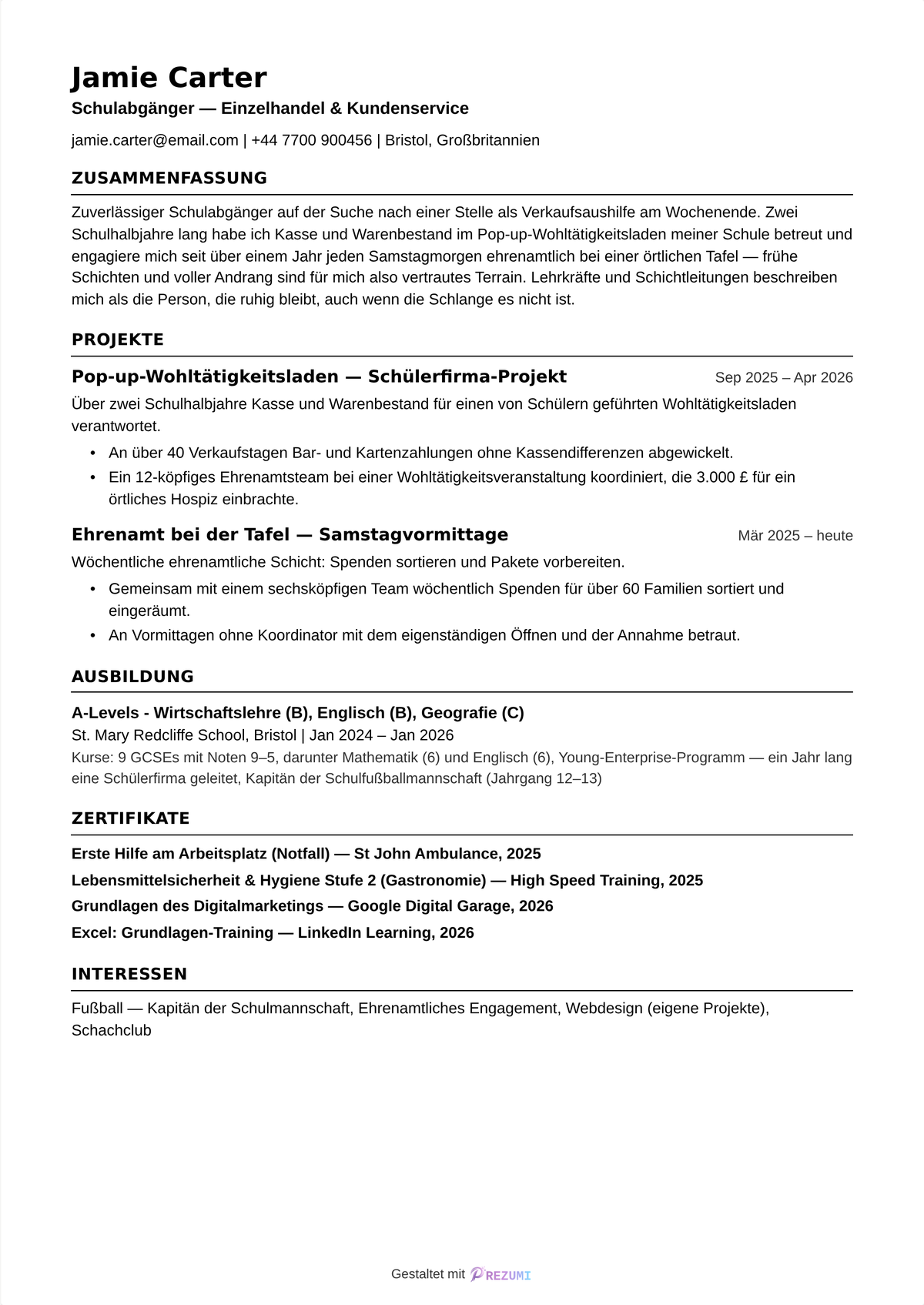 Lebenslauf-Beispiel für den ersten Job ohne Berufserfahrung — ein vollständiger einseitiger Lebenslauf eines Schulabgängers mit Projekten, Ausbildung, Zertifikaten und Interessen