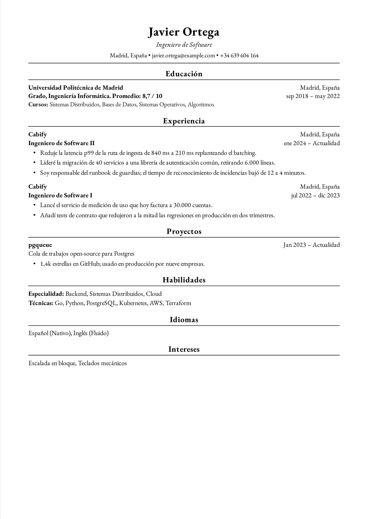 Ejemplo de currículum Harvard para un ingeniero de software: un CV de ingeniería de una página con mejoras de latencia, una migración de servicios, un runbook de guardias y un proyecto de código abierto.