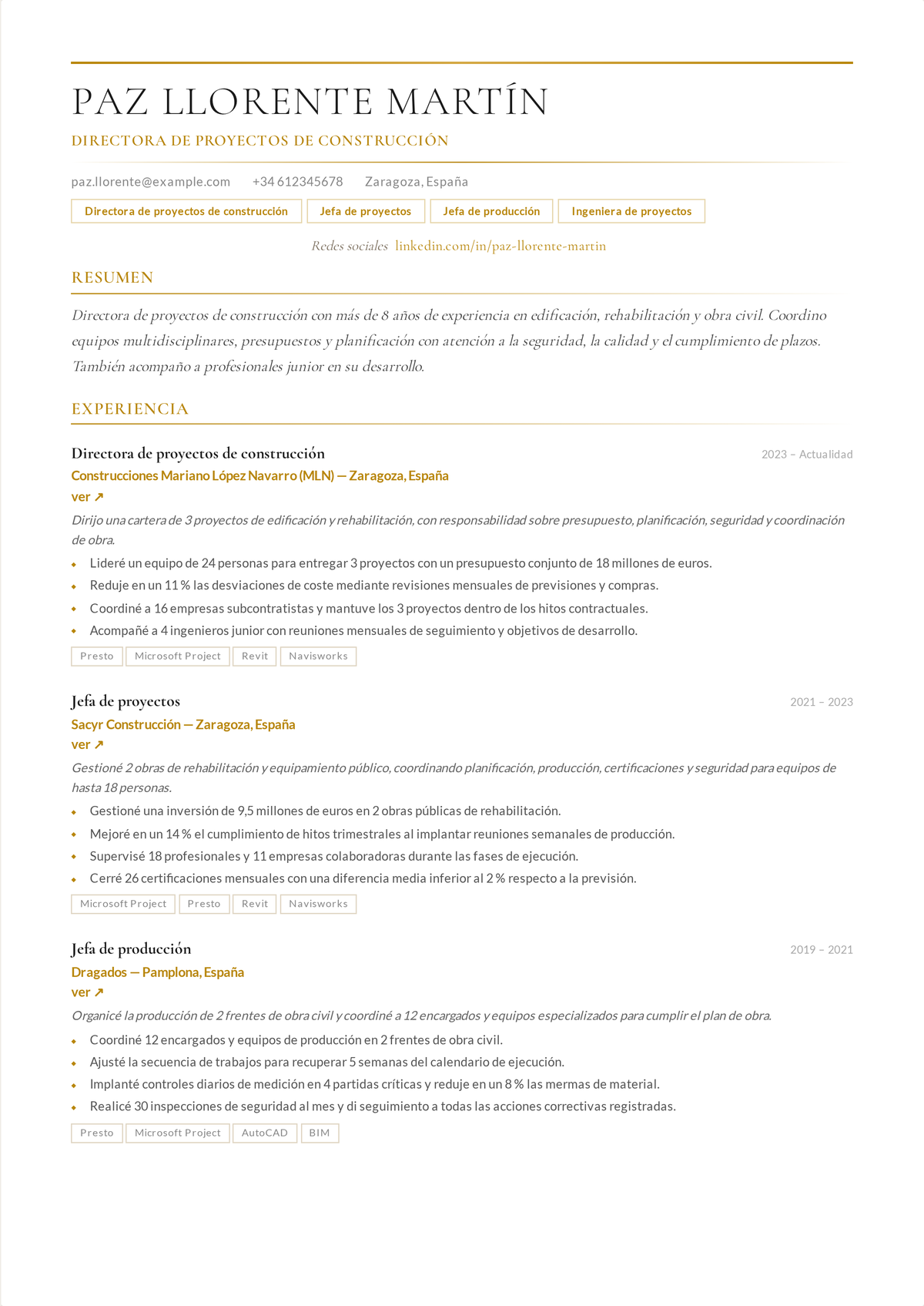 Ejemplo de currículum de jefe de obra: el currículum de un jefe de obra sénior que muestra obras construidas por valor y metros cuadrados, control de presupuesto y plazo, coordinación de subcontratas y un sólido historial de seguridad.