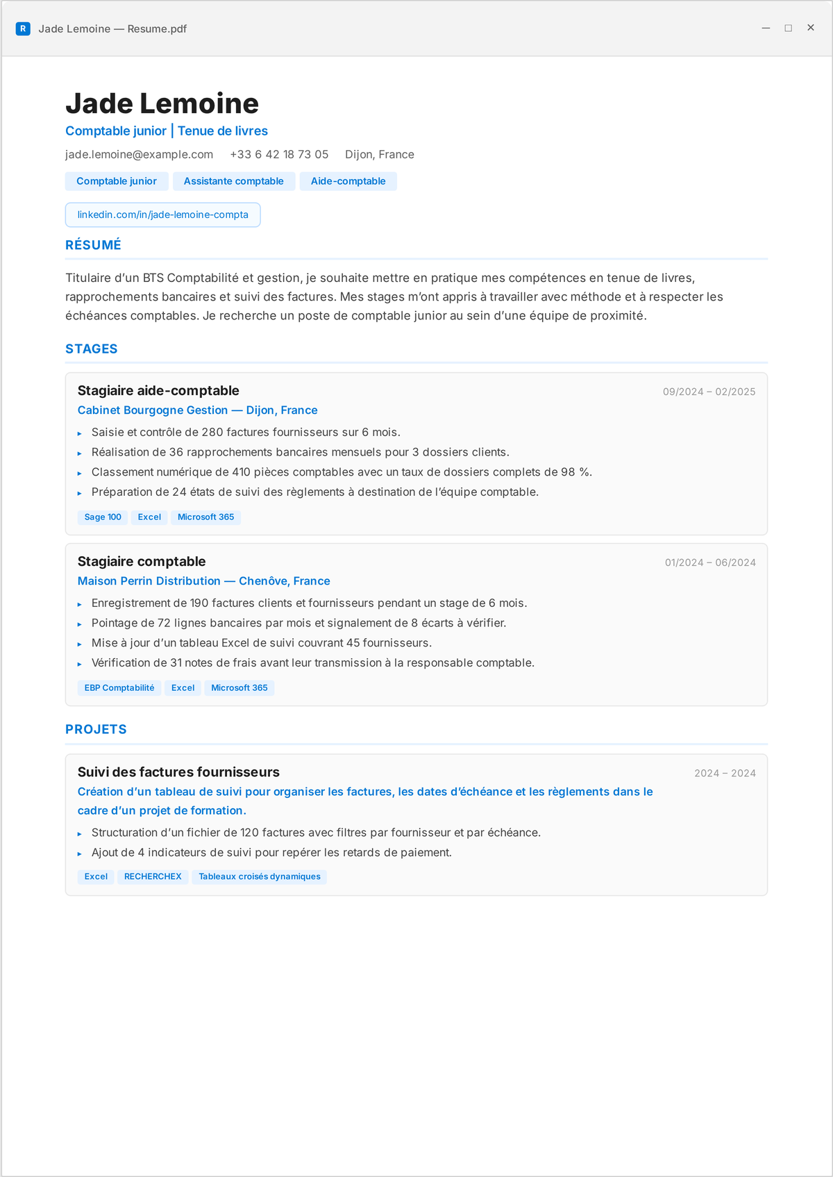Exemple de CV de teneur de comptes : le CV d'un aide-comptable débutant montrant QuickBooks et Xero, des rapprochements bancaires, des comptes fournisseurs et clients, et un reporting mensuel pour plusieurs clients.