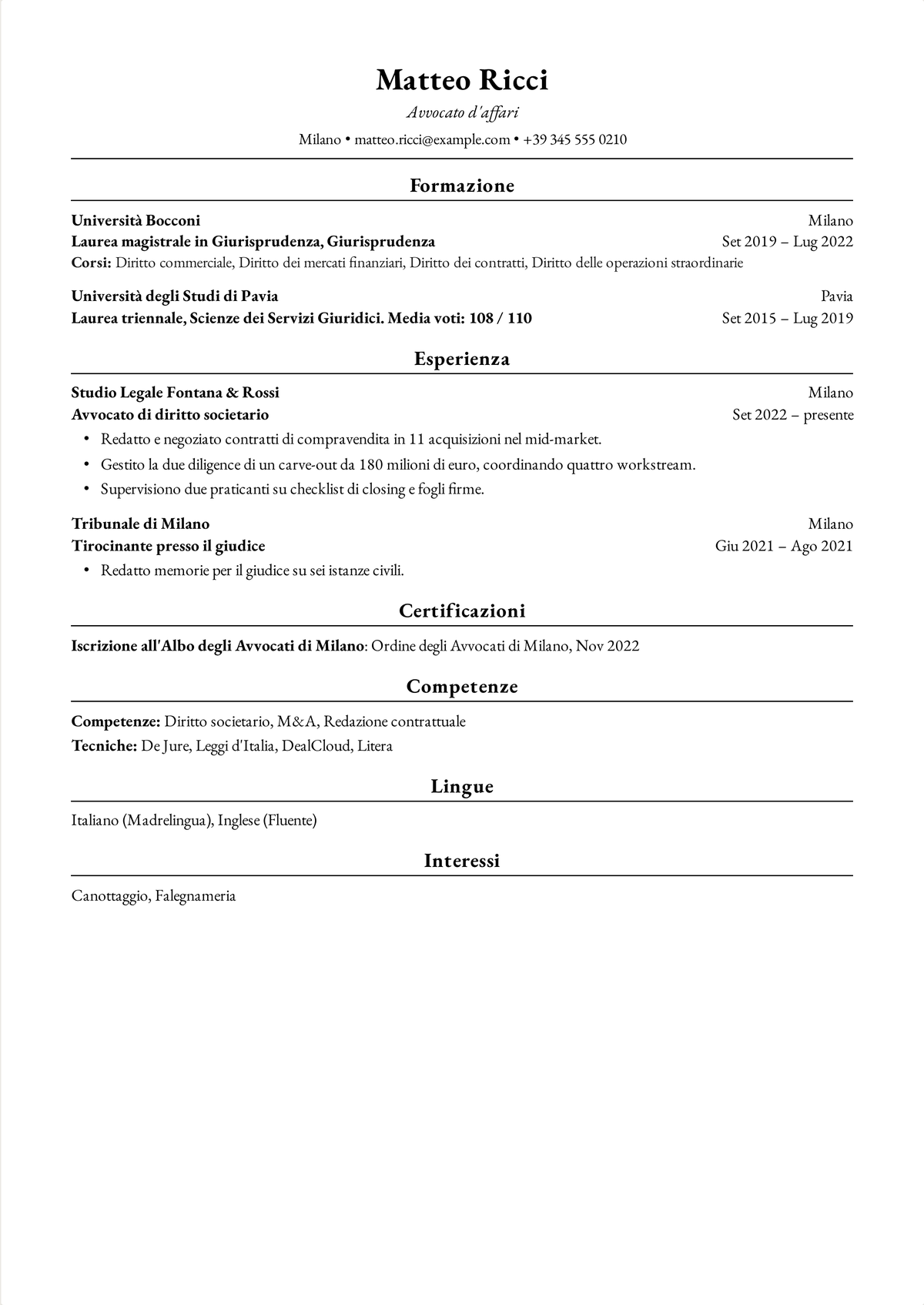 Esempio di curriculum in formato Harvard per un avvocato d'affari: un curriculum legale di una pagina con laurea in Giurisprudenza, iscrizione all'Albo, undici acquisizioni e un'operazione di carve-out.